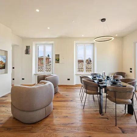 Апартаменти Modern Penthouse With Private Panoramic Terrace *